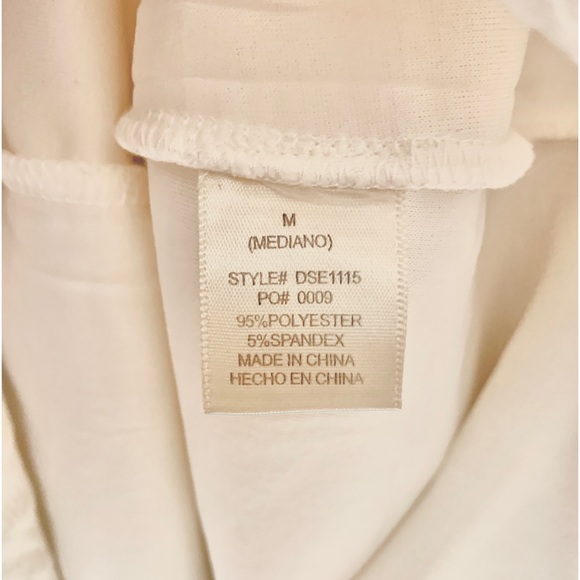 Dorothy USA Roses & Lace Dress - Picture 6 of 9